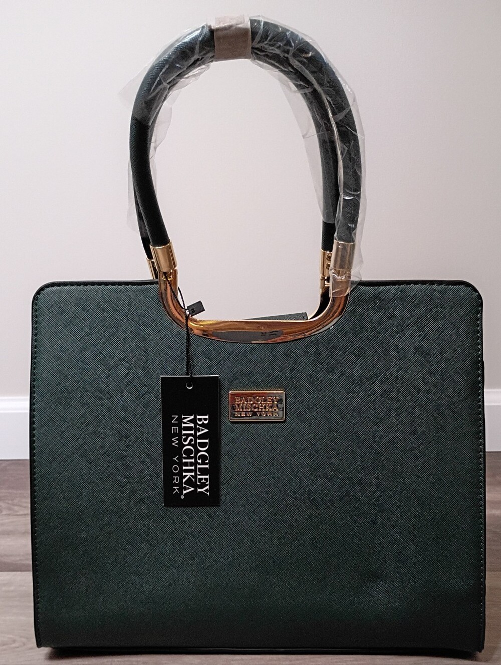 NWT BADGLEY MISCHKA Classic Green Saffiano Gold Hardware Structured Handbag